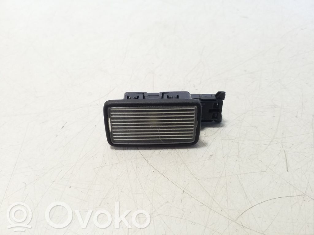 Polestar 2 Glove box light 