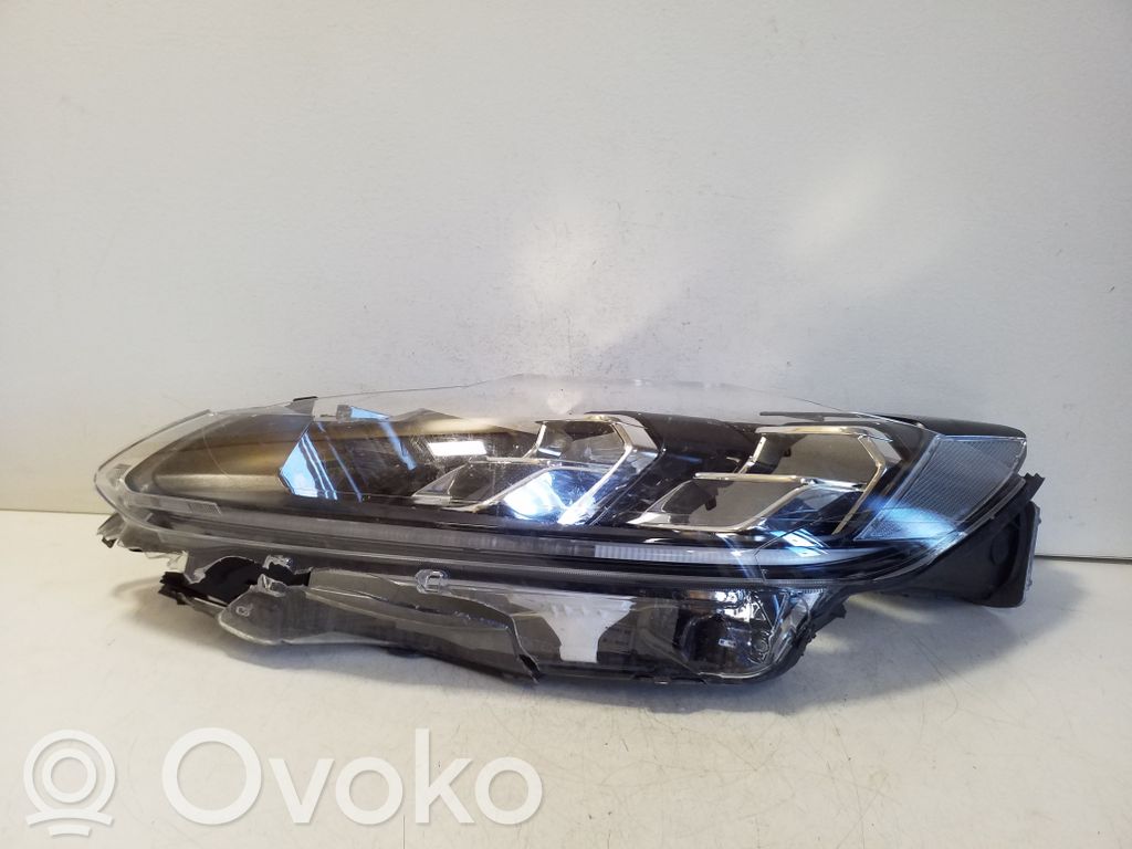 Ford Kuga III Phare frontale 