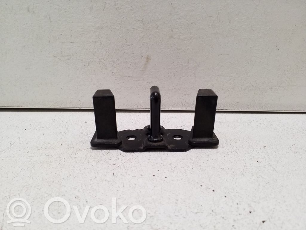 Trunk lock loop   JT4AF404B12BB