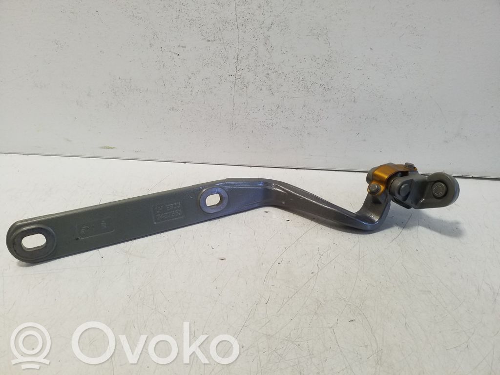 BMW i4 Tailgate/trunk/boot hinge 