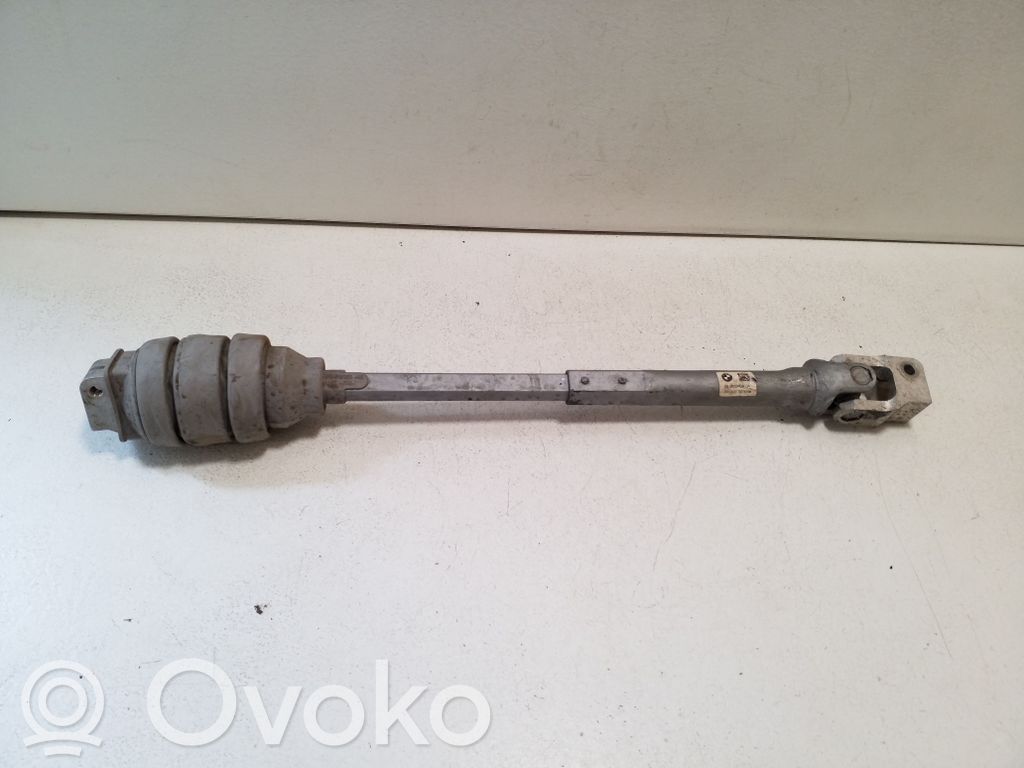 Steering column universal joint   6862089