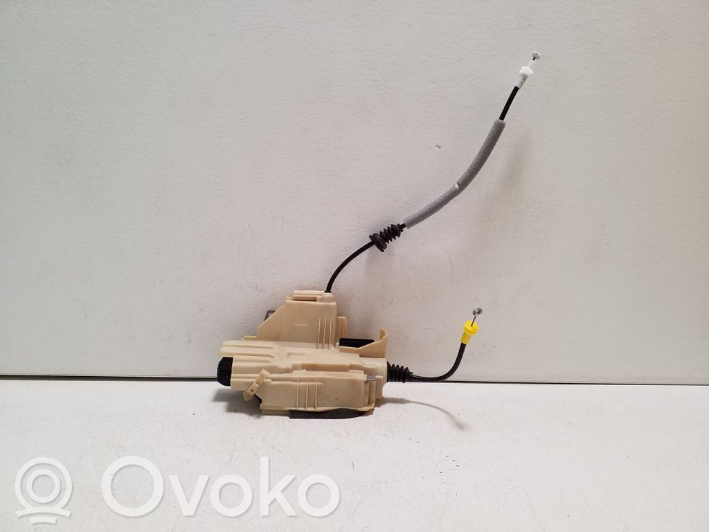 Volvo XC60 Zamek drzwi tylnych 