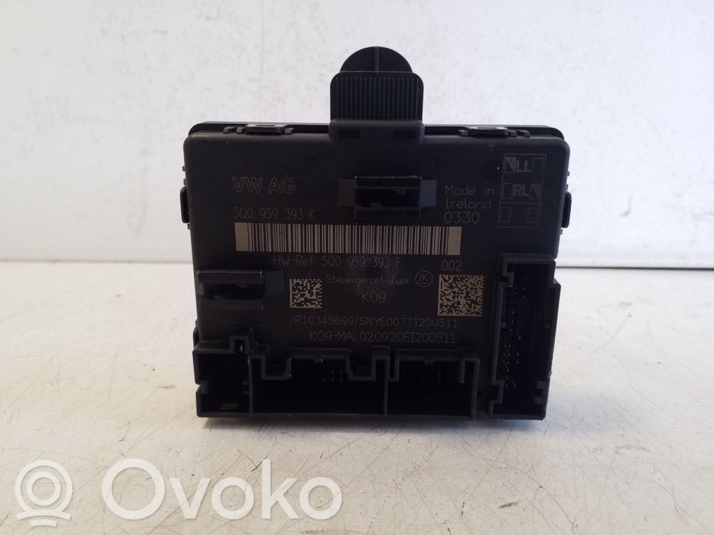 Volkswagen Tiguan Door control unit/module 