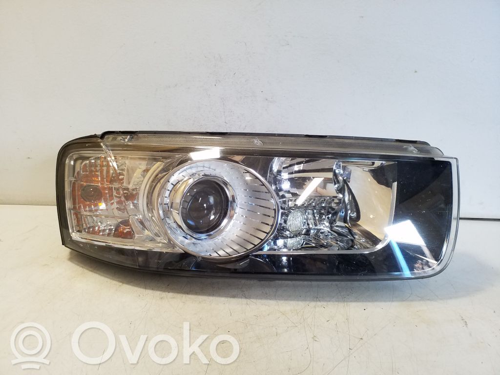 Chevrolet Captiva Etu-/Ajovalo 
