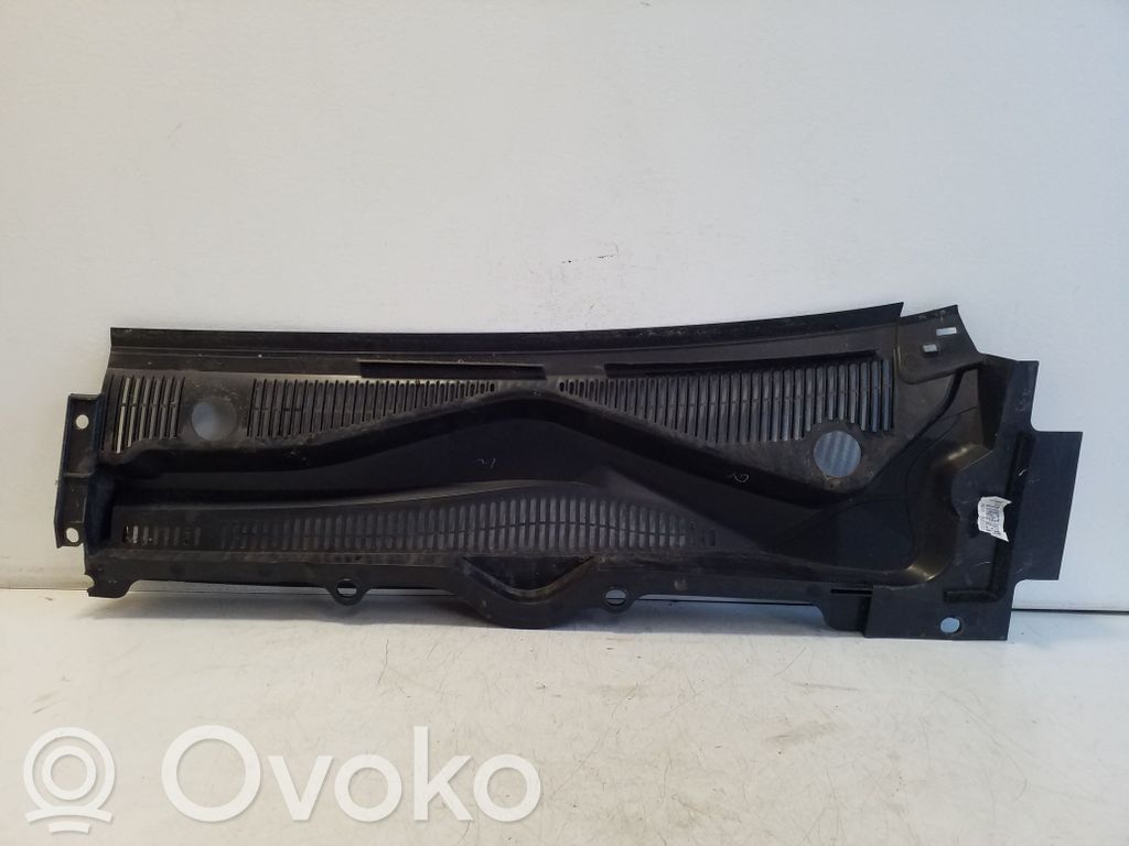 Moldura del limpia   JB3B2102222