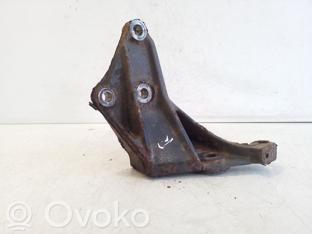 Iveco Daily 6th gen Engine mounting bracket 