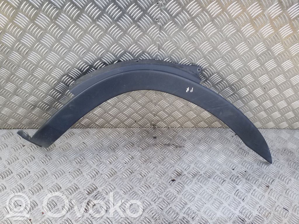 Iveco Daily 6th gen Listwa błotnika przedniego 
