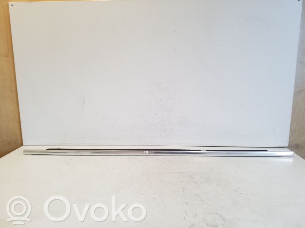 Skoda Octavia Mk3 (5E) Ornament geam ușă spate 