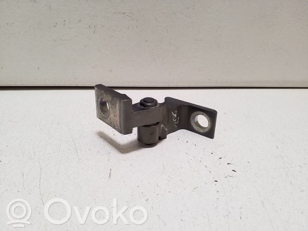 Skoda Octavia Mk3 (5E) Cerniera superiore della portiera anteriore 