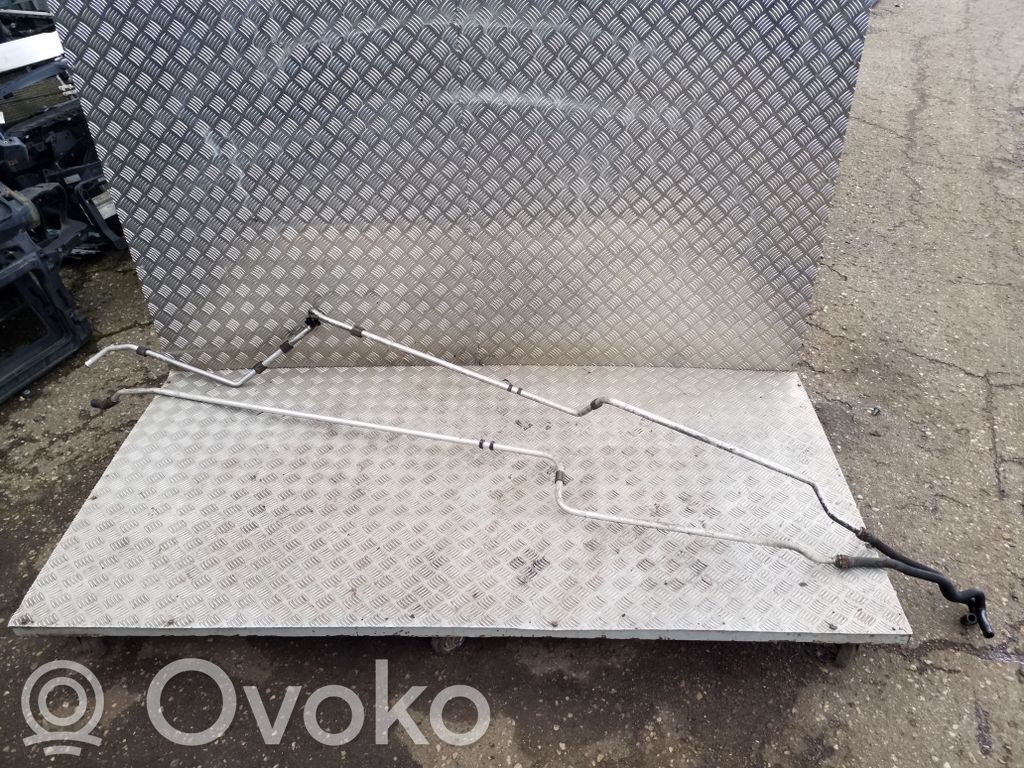 Volkswagen Sharan Tubo flessibile del liquido di raffreddamento del motore 