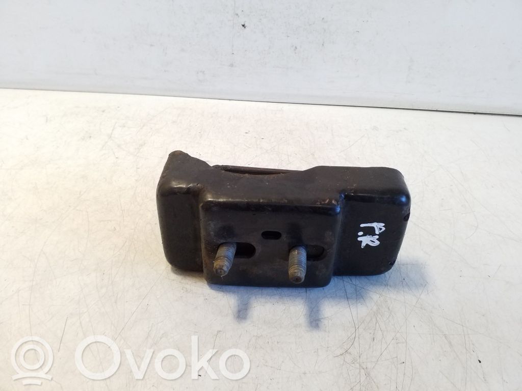 Iveco Daily 5th gen Engine mount bracket 
