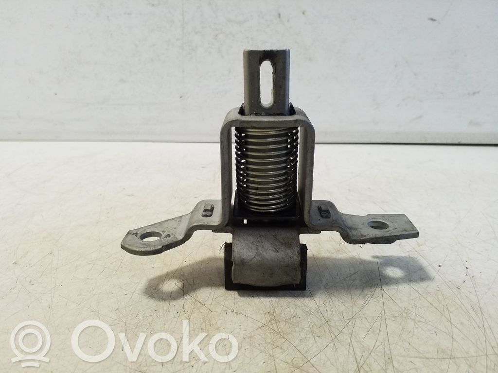 Tailgate lock latch