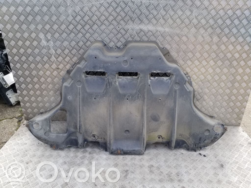 Nissan Leaf I (ZE0) Osłona tylna podwozia pod bagażnik 