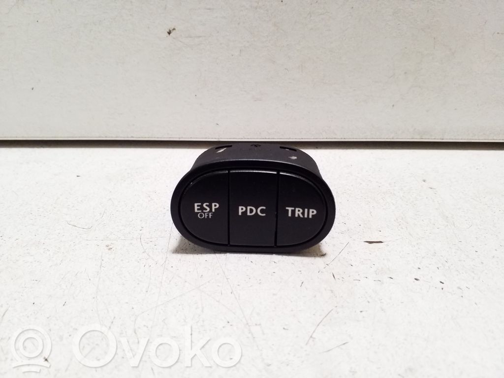 Interruptor del sensor de aparcamiento (PDC)