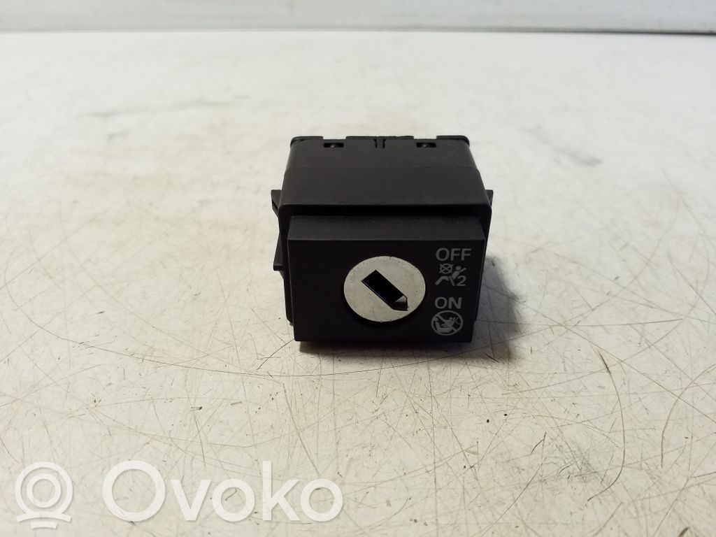 MG ZS Interruptor de encendido/apagado del airbag de pasajero 