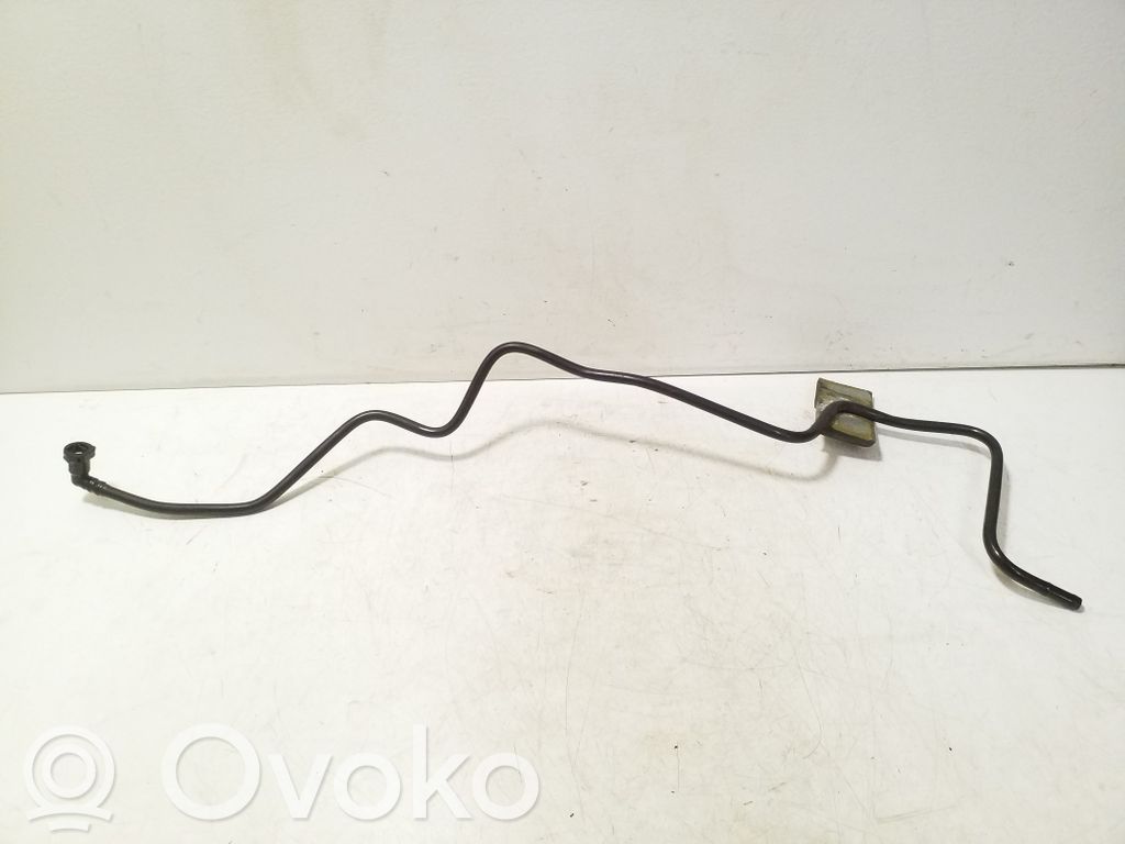 Polttoaineputki   8R0201220C