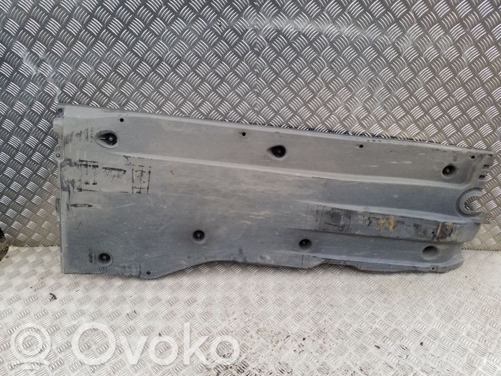 Volkswagen PASSAT B8 Copertura sottoscocca centrale