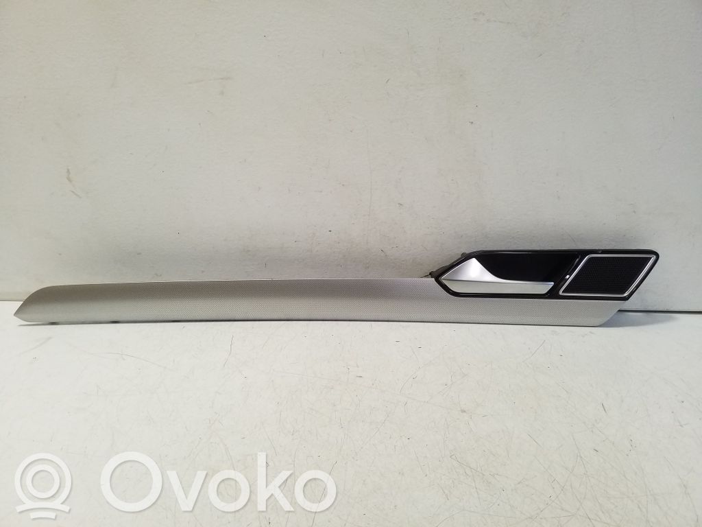 Volkswagen PASSAT B8 Manecilla interna puerta trasera 
