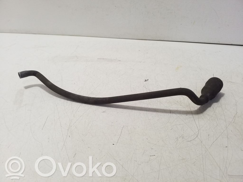 Odpływ szyberdachu   8U0941717