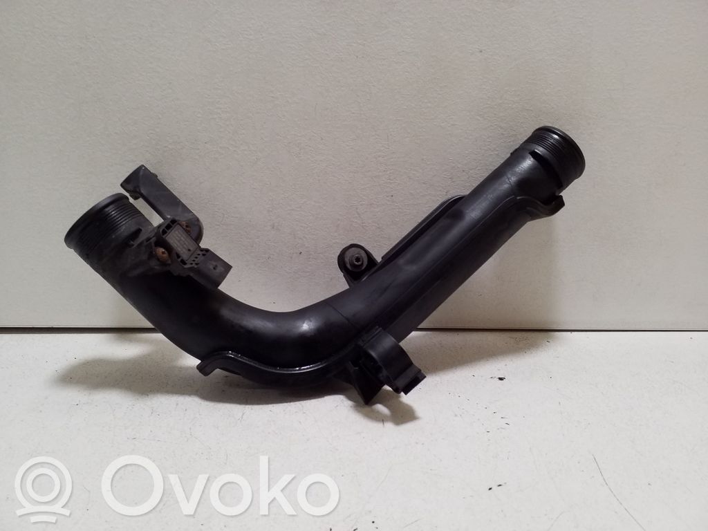 Audi Q3 8U Furtun/conductă intercooler 