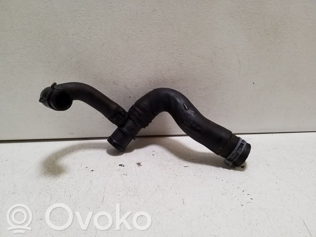 Audi Q3 8U Conductă/furtun lichid de răcire motor 