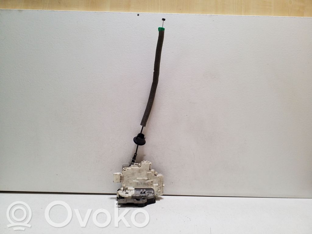 Audi Q3 8U Zamek drzwi tylnych