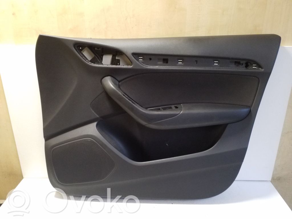 Audi Q3 8U Etuoven verhoilu