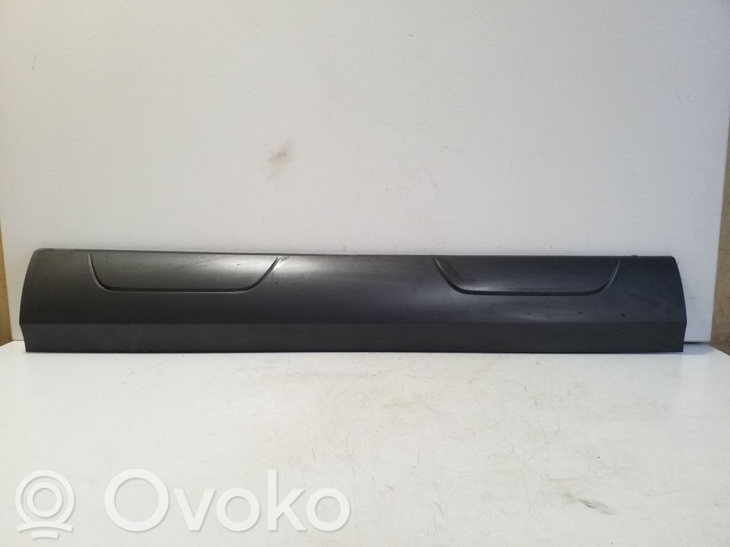 Audi Q3 8U Listwa drzwi przednich