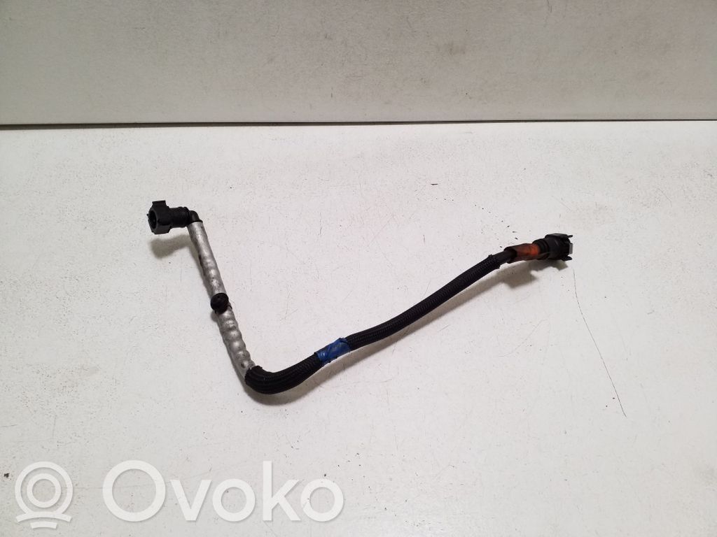 Land Rover Discovery Sport Caurule (-es) / šļūtene (-es) 