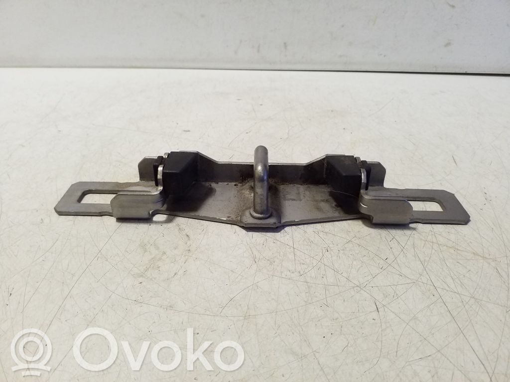 Volvo XC60 Takakannen lukituslenkki 