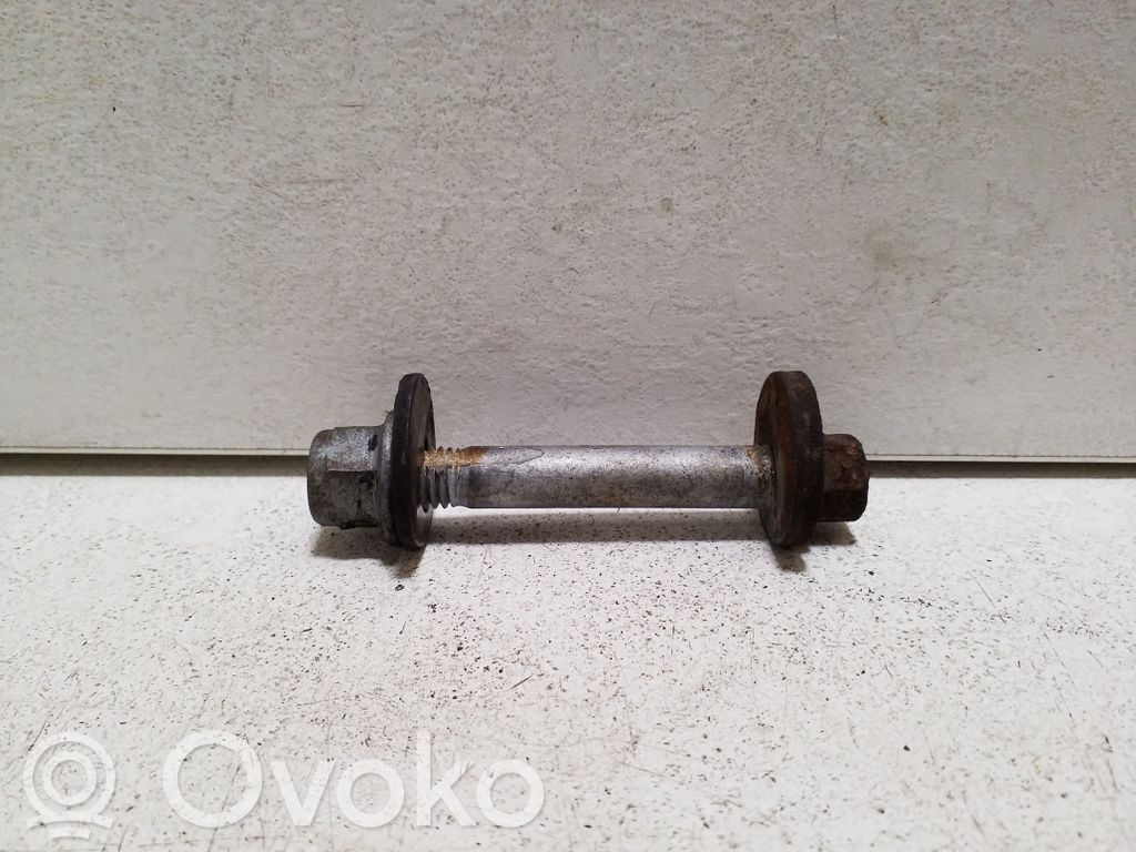 Tornillo de cámara de la suspensión trasera