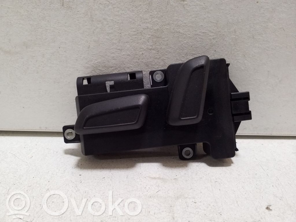 Commutateur de commande de siège   8K0959747A