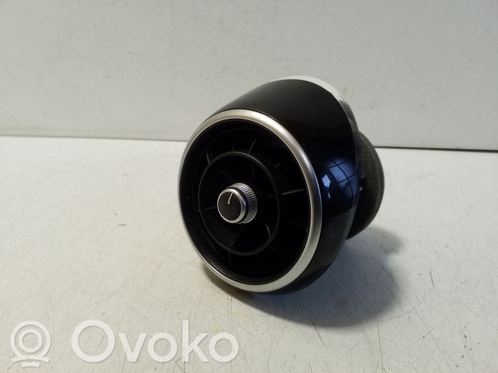 Audi A1 Rejilla de ventilación central del panel 