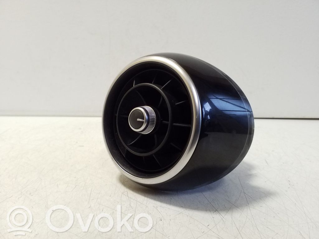 Audi A1 Rejilla de ventilación central del panel 