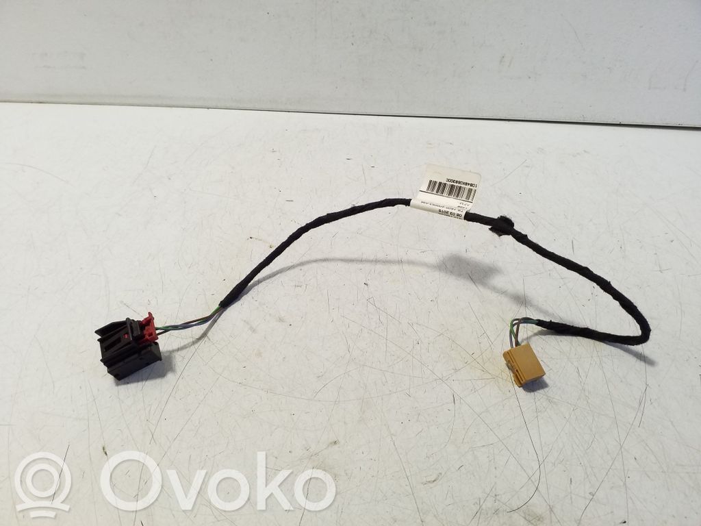 Audi A1 Wiązka przewodów drzwi tylnych 