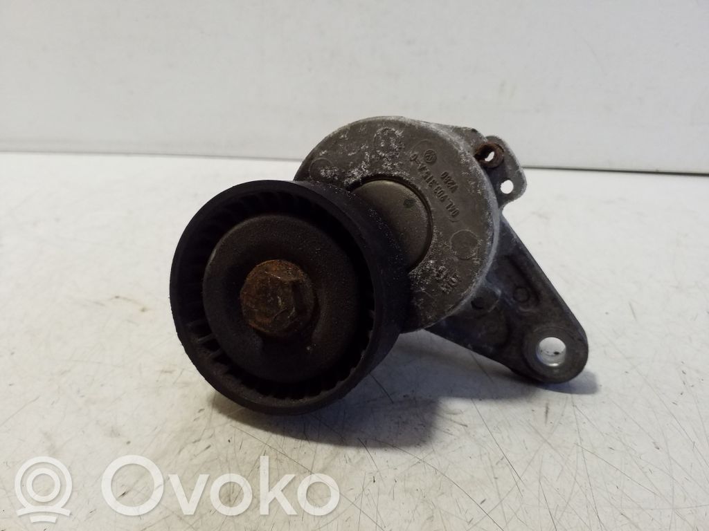 Tensor de la correa del alternador   04L903315
