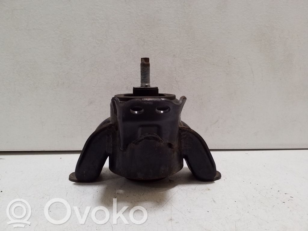 KIA Soul Engine mount bracket 