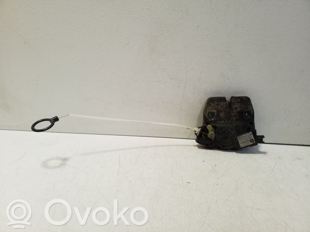 BMW 3 E90 E91 Spyna galinio dangčio 
