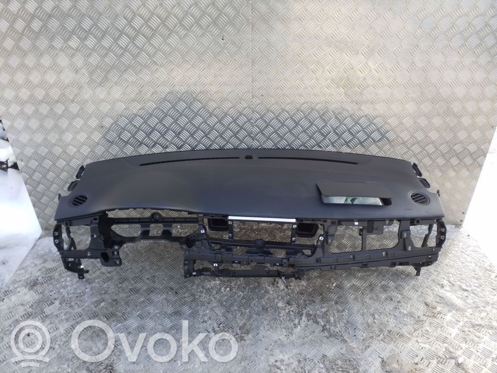 KIA Stonic Panelė 