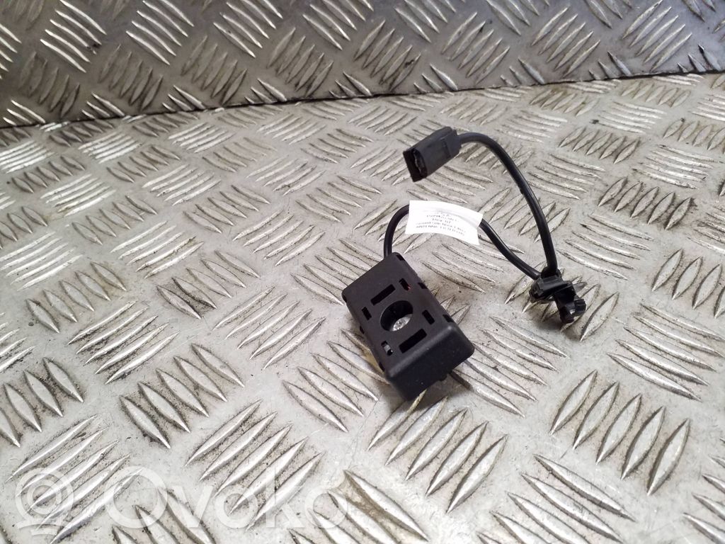 Antenos stiprintuvas   150942000C