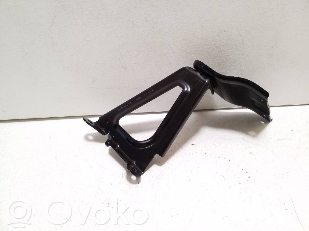 BMW i4 Other engine bay part 