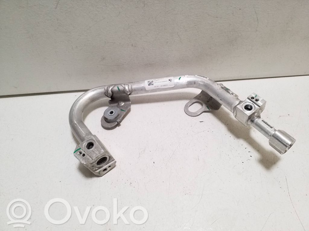 BMW i4 Ilmastointilaitteen putki (A/C) 