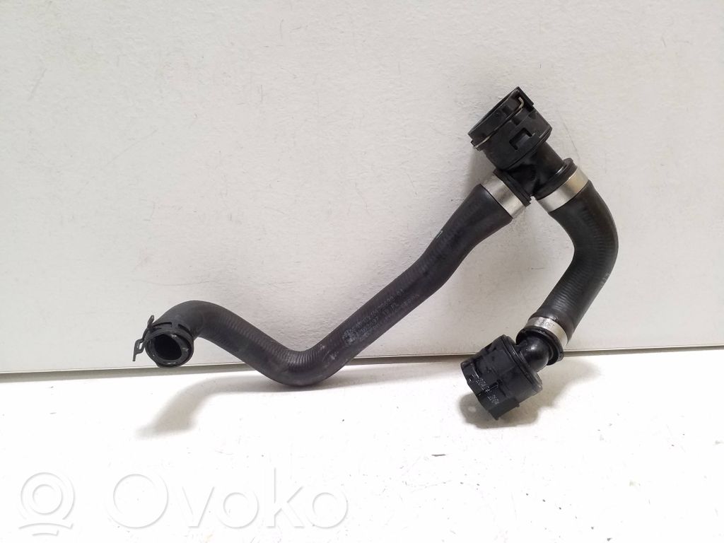 BMW i4 Engine coolant pipe/hose 