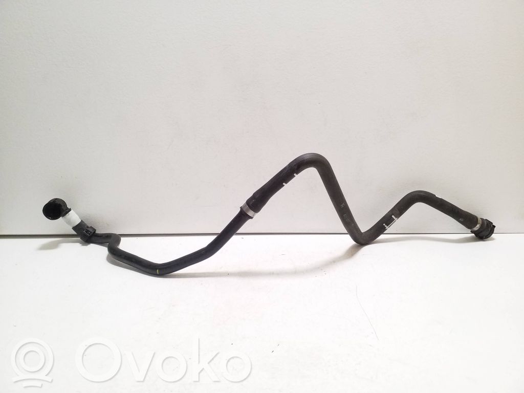 BMW i4 Engine coolant pipe/hose 