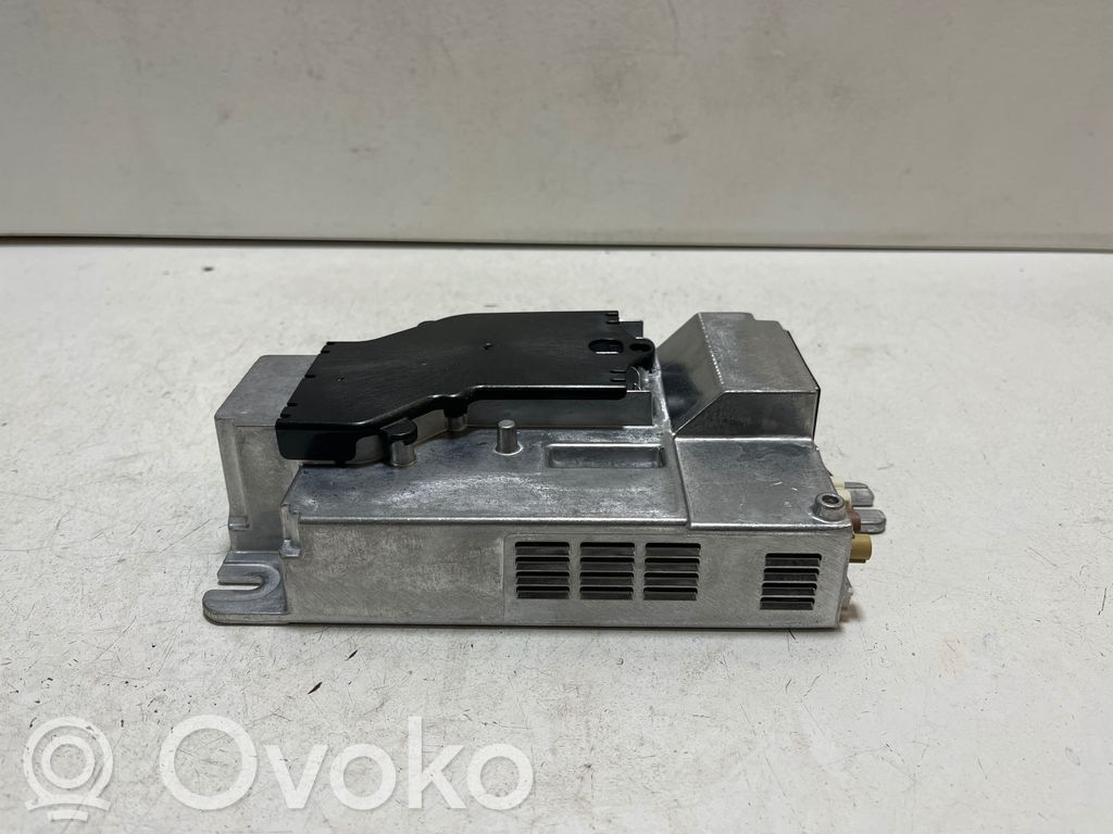 BMW i4 Garso stiprintuvas 