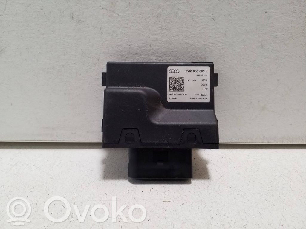 Fuel injection pump control unit/module   8W0906093E