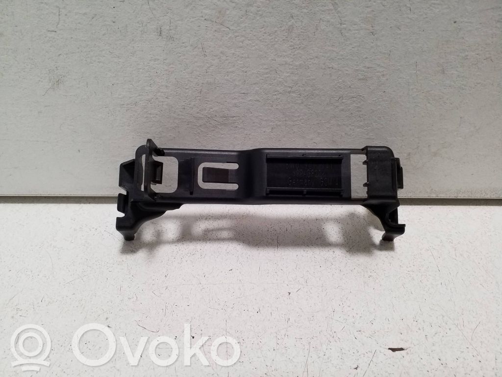 Altra parte interiore   8W0907741