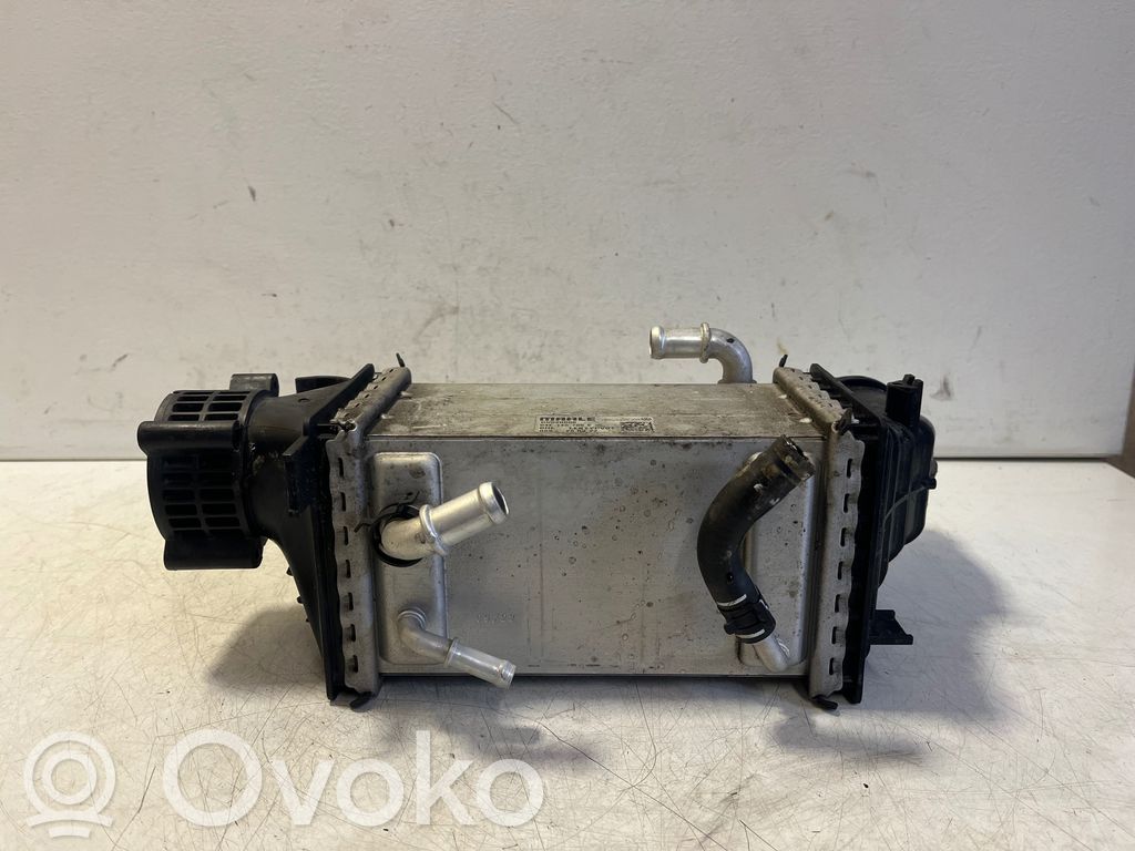 Audi Q3 F3 Interkūlerio radiatorius 