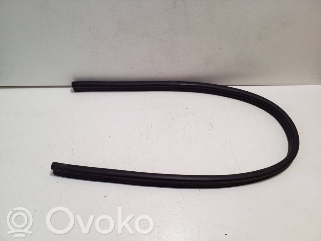 Engine compartment rubber   8W0823723A