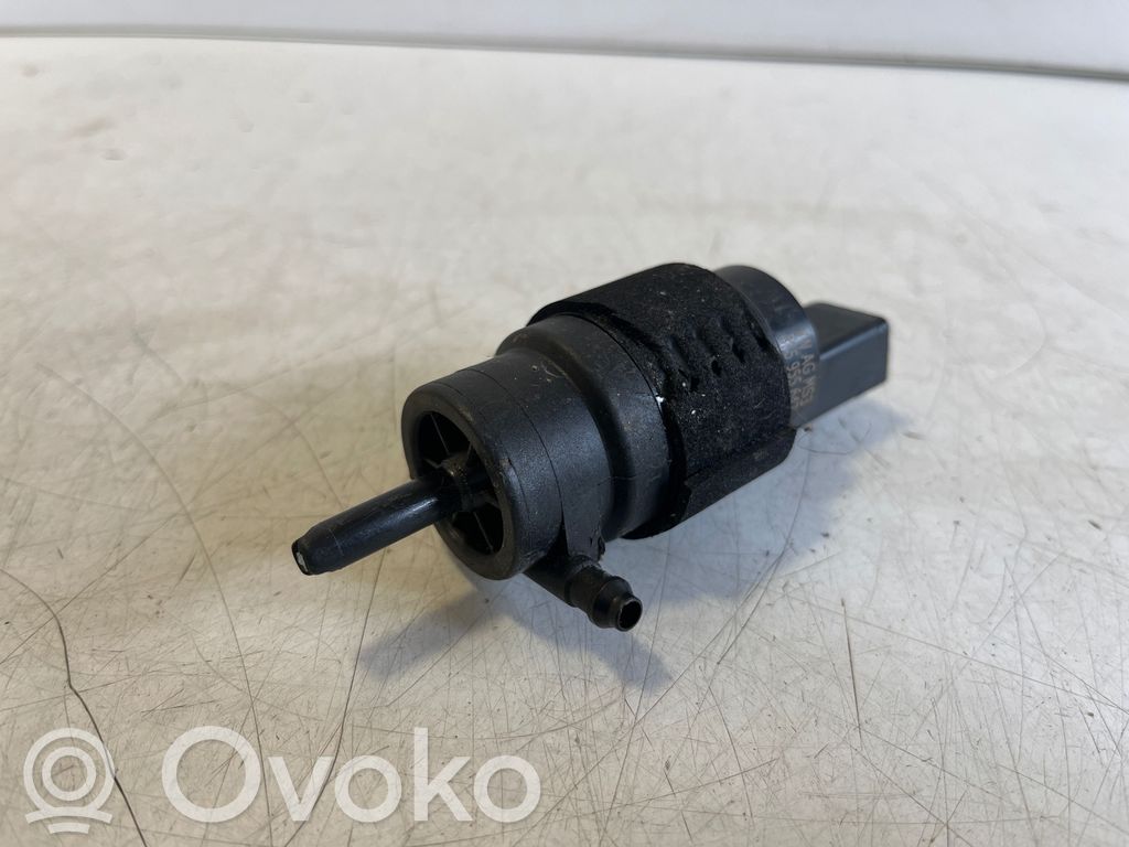 Windscreen/windshield washer pump   8K5955647